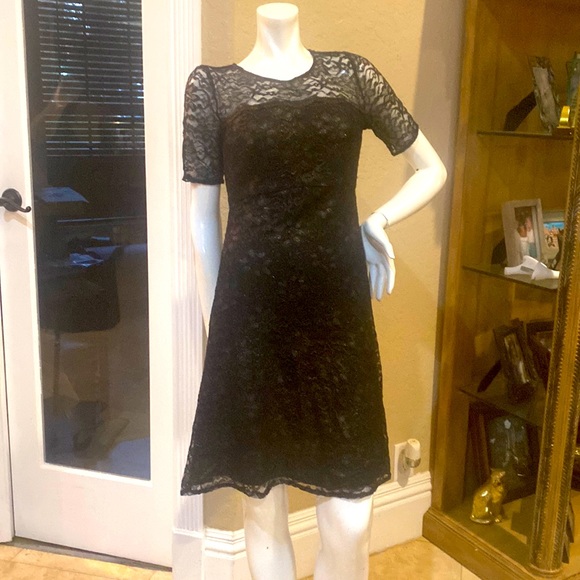 Donna Morgan for Pea In The Pod Black/Gold Lace Maternity Dress Sz S - Picture 1 of 8